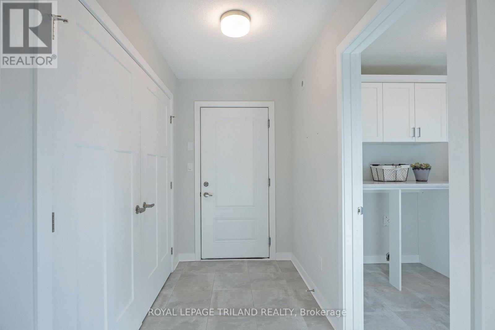 2 Feathers Crossing, St. Thomas, Ontario  N5R 0J0 - Photo 6 - X12487522