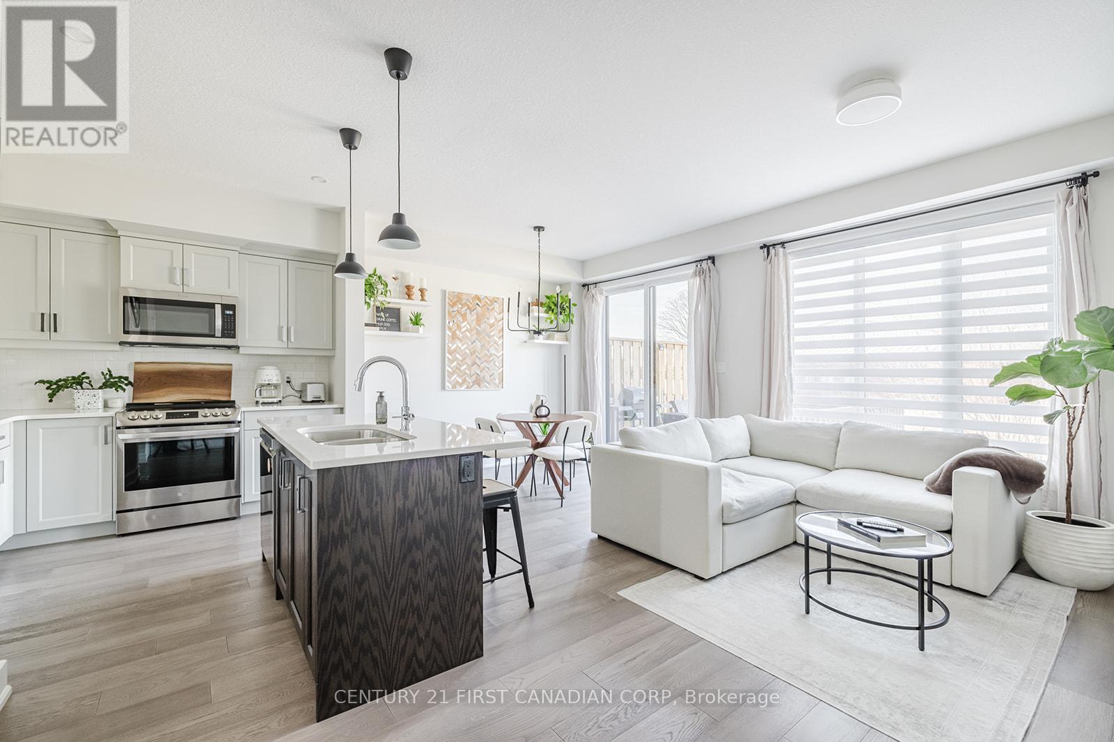 9 - 601 Lions Park Drive, Strathroy-Caradoc, Ontario  N0L 1W0 - Photo 10 - X12487559