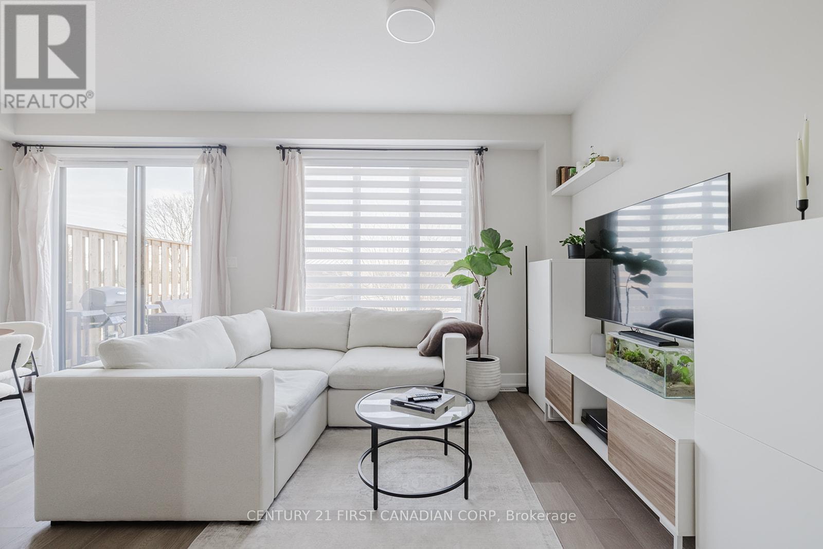 9 - 601 Lions Park Drive, Strathroy-Caradoc, Ontario  N0L 1W0 - Photo 14 - X12487559