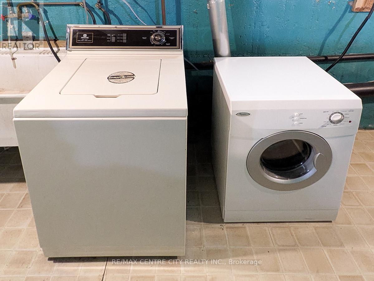 553 Grey Street, London East, Ontario  N6B 1H6 - Photo 11 - X12487564