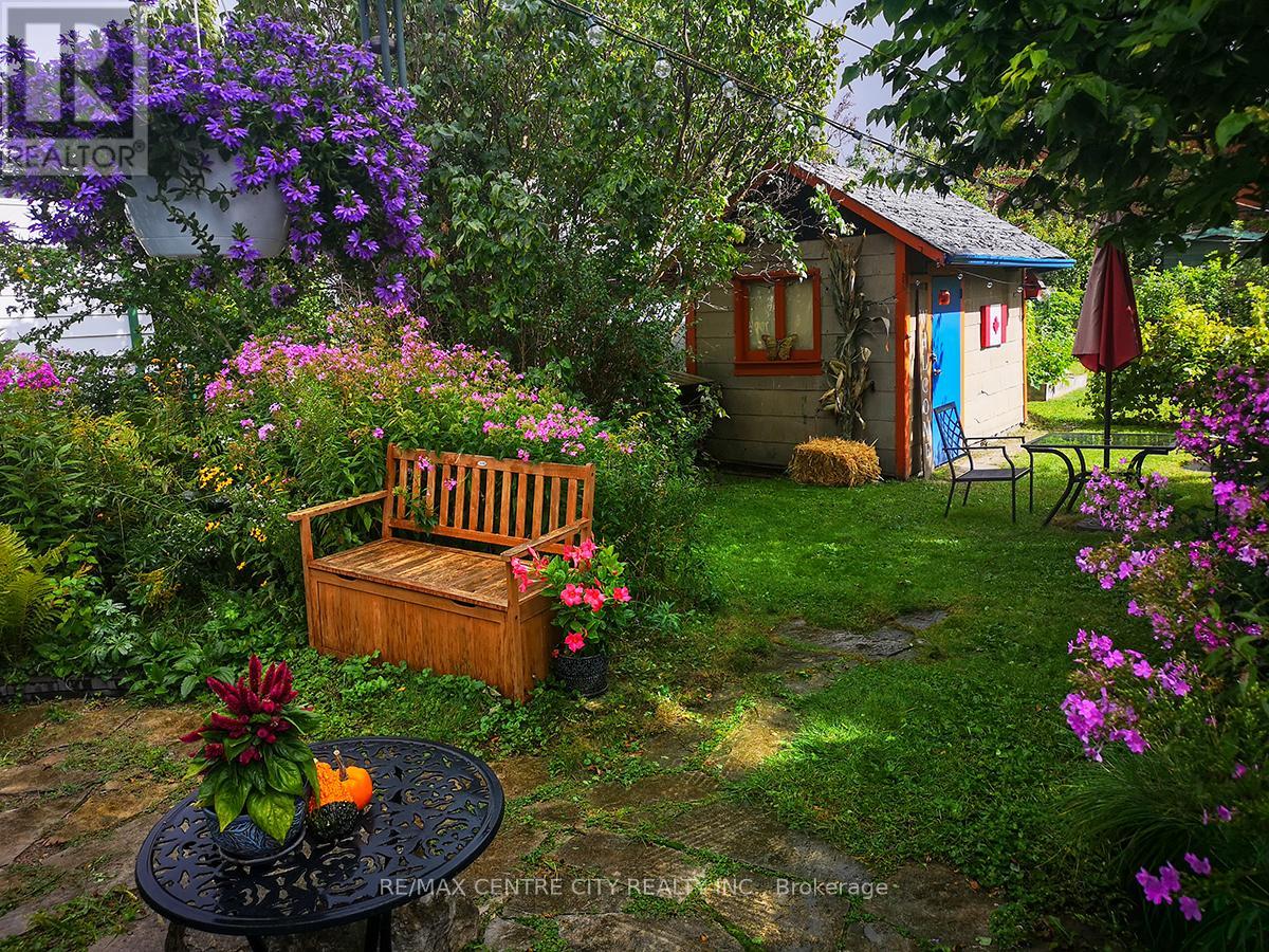 553 Grey Street, London East, Ontario  N6B 1H6 - Photo 12 - X12487564