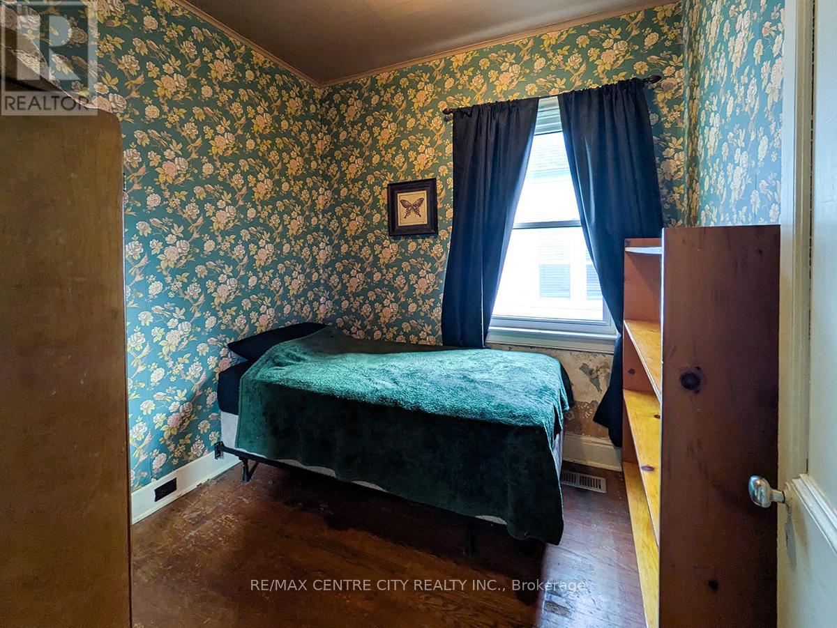 553 Grey Street, London East, Ontario  N6B 1H6 - Photo 9 - X12487564