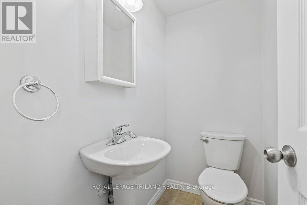 18 Vanier Place, St. Thomas, Ontario  N5R 5P8 - Photo 17 - X12487590