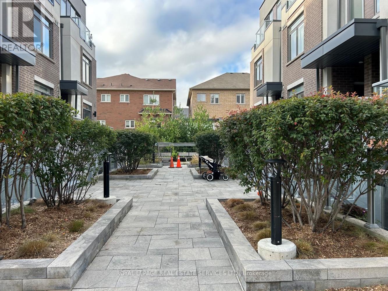 347 - 3066 Sixth Line, Oakville, Ontario  L6M 1P8 - Photo 24 - W12487108