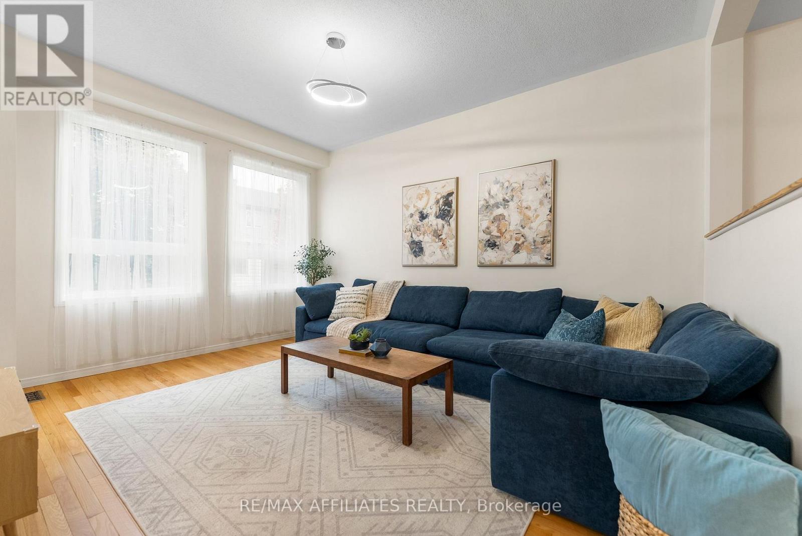 34 Catterick Crescent, Ottawa, Ontario  K2K 3M5 - Photo 10 - X12487556