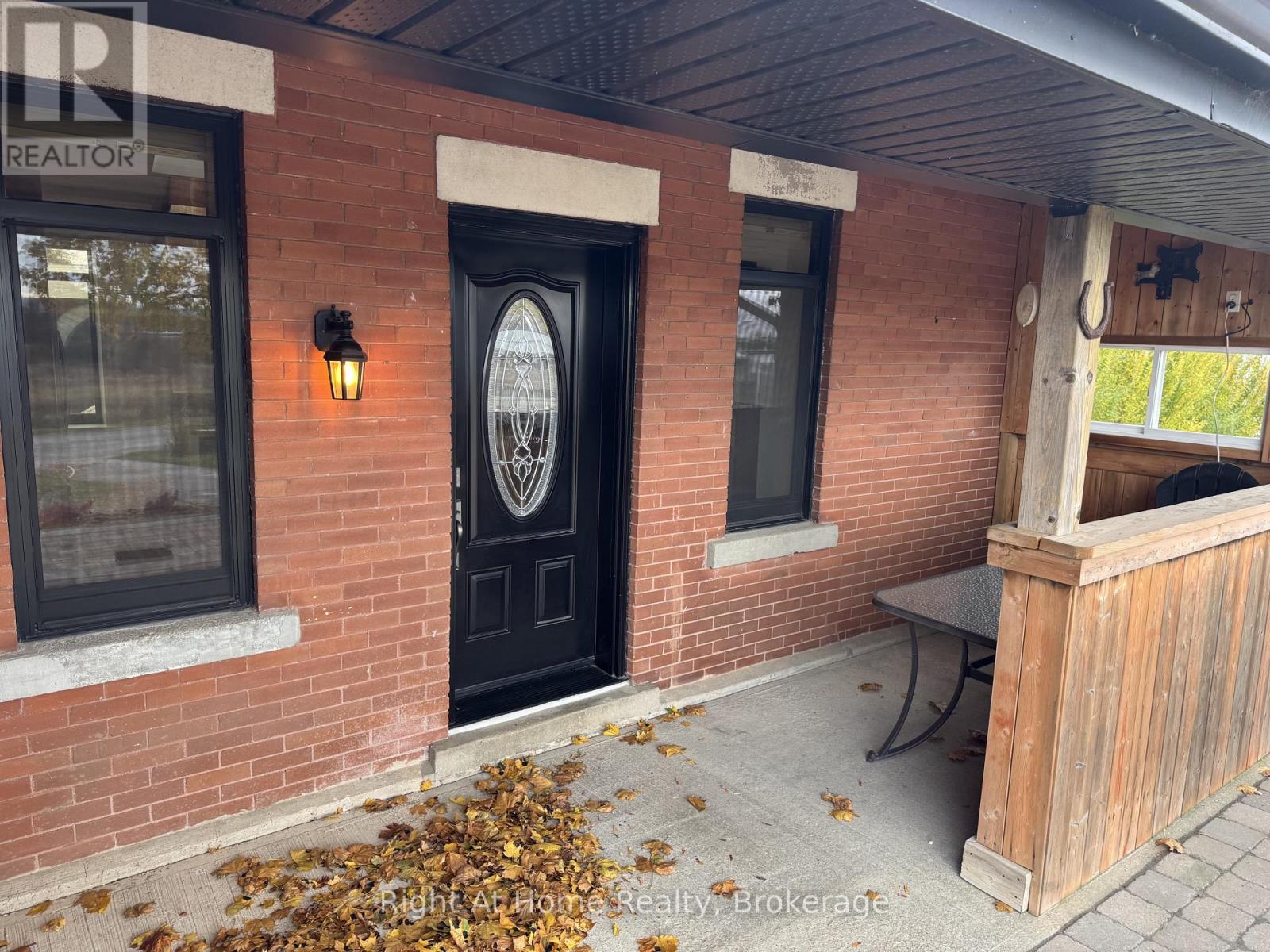 12 Erinville Drive, Erin, Ontario  N0B 1T0 - Photo 5 - X12487531