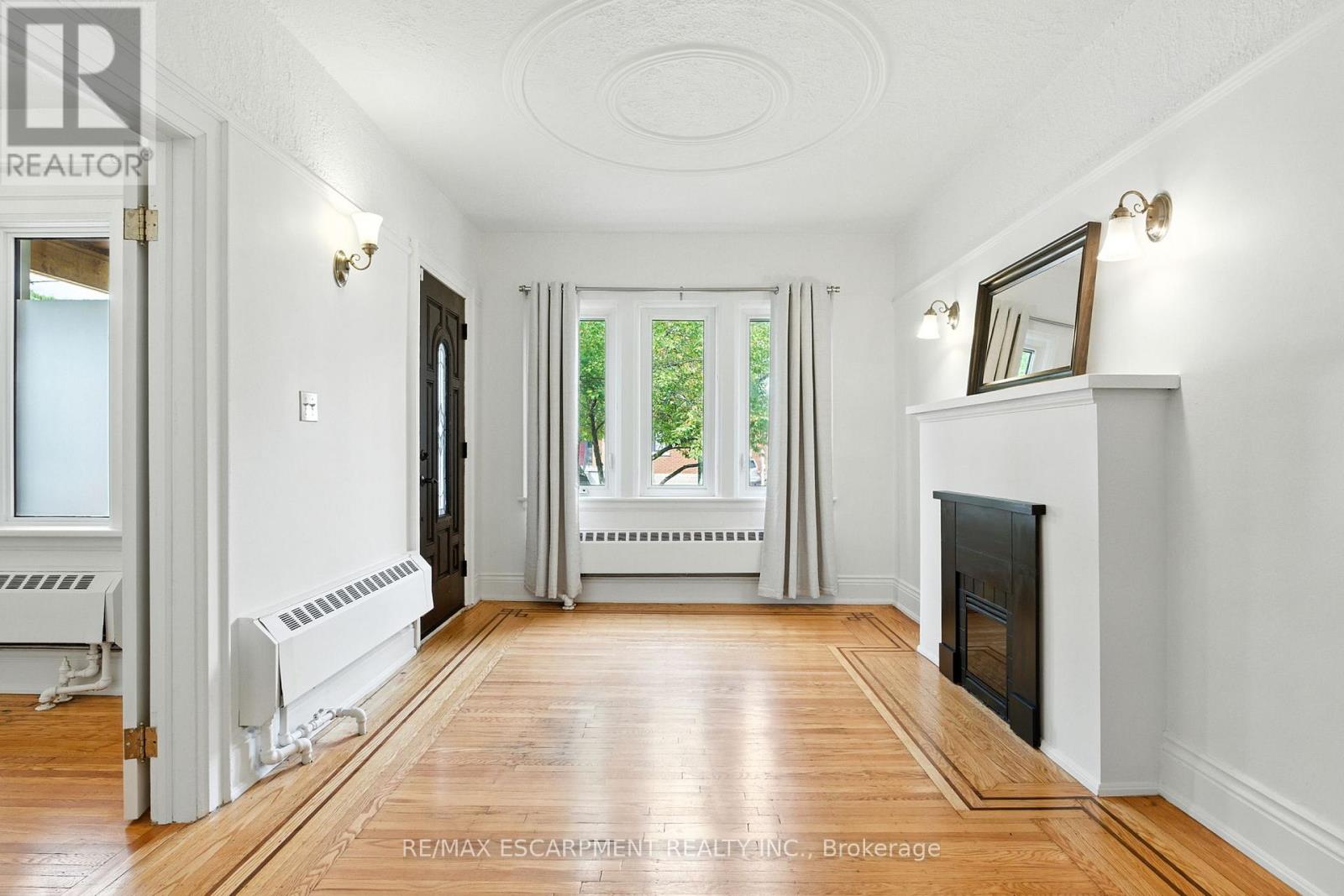 57 Highcliffe Avenue, Hamilton (Centremount), Ontario  L9A 3L3 - Photo 12 - X12422392