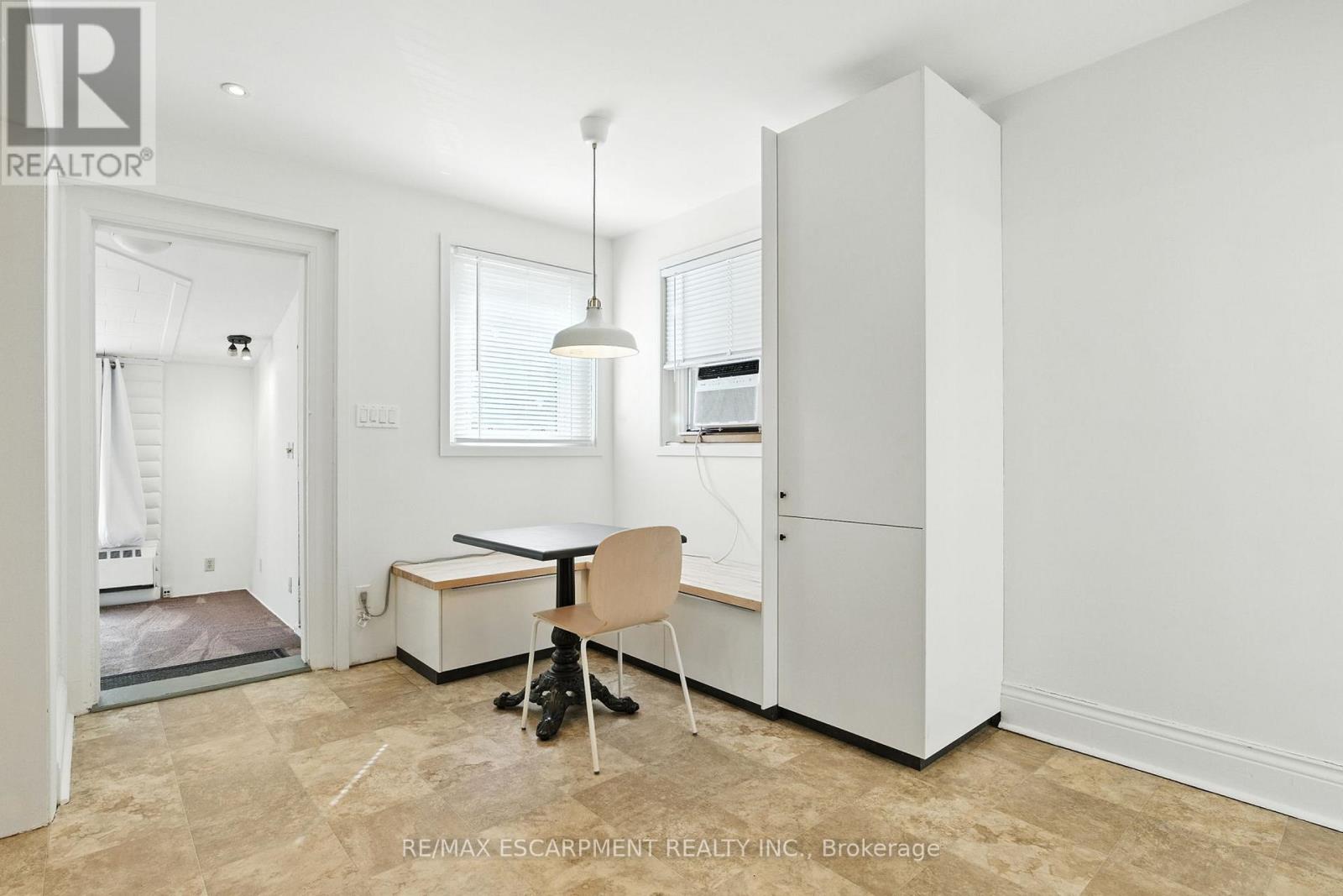 57 Highcliffe Avenue, Hamilton (Centremount), Ontario  L9A 3L3 - Photo 23 - X12422392