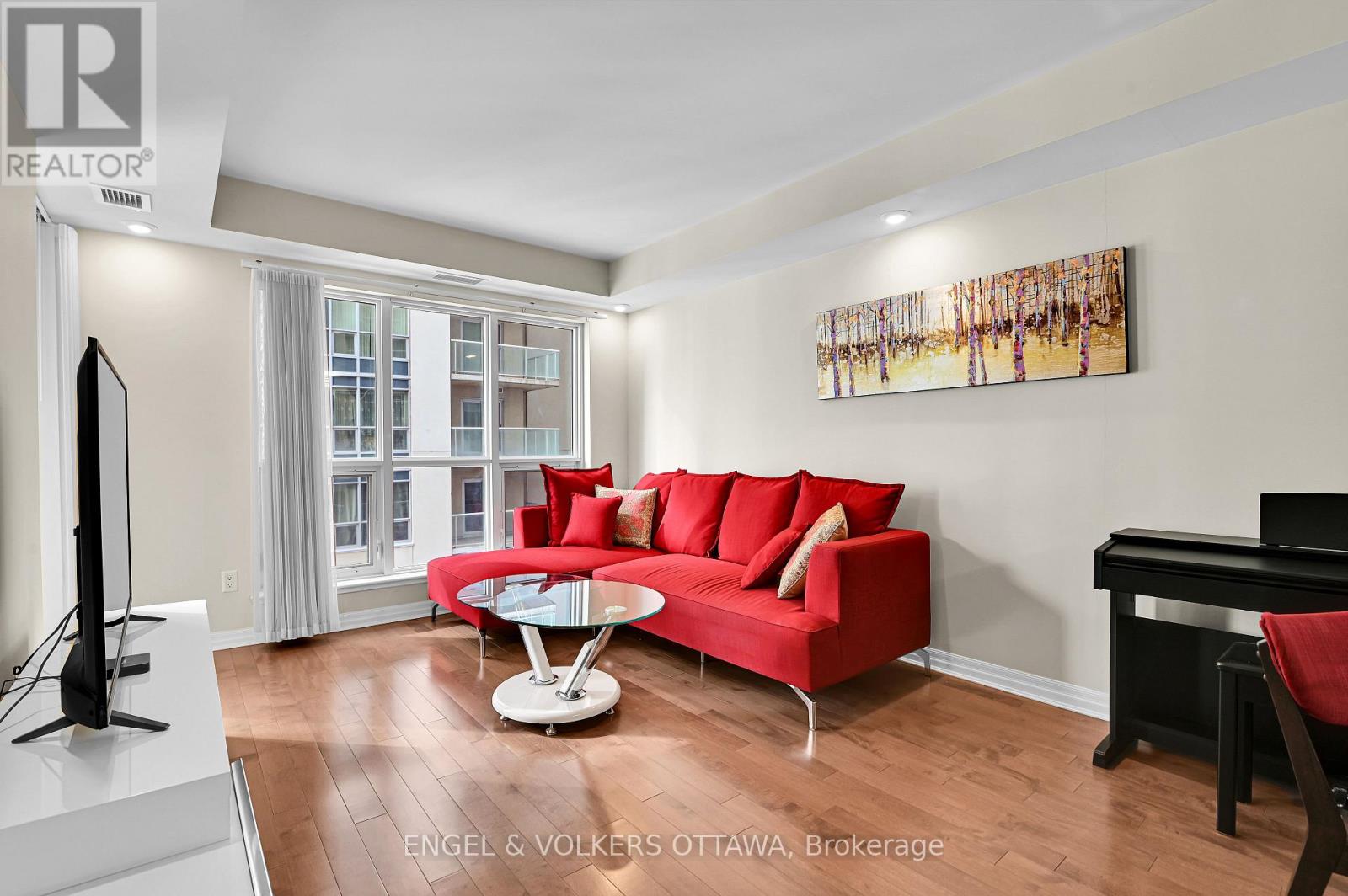 1507 - 195 Besserer Street, Ottawa, Ontario  K1N 0B6 - Photo 8 - X12478076