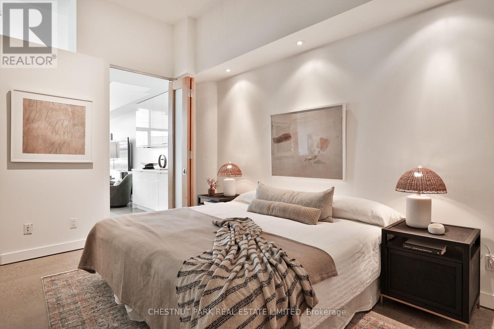 1013 - 155 Dalhousie Street, Toronto, Ontario  M5B 2P7 - Photo 18 - C12487440