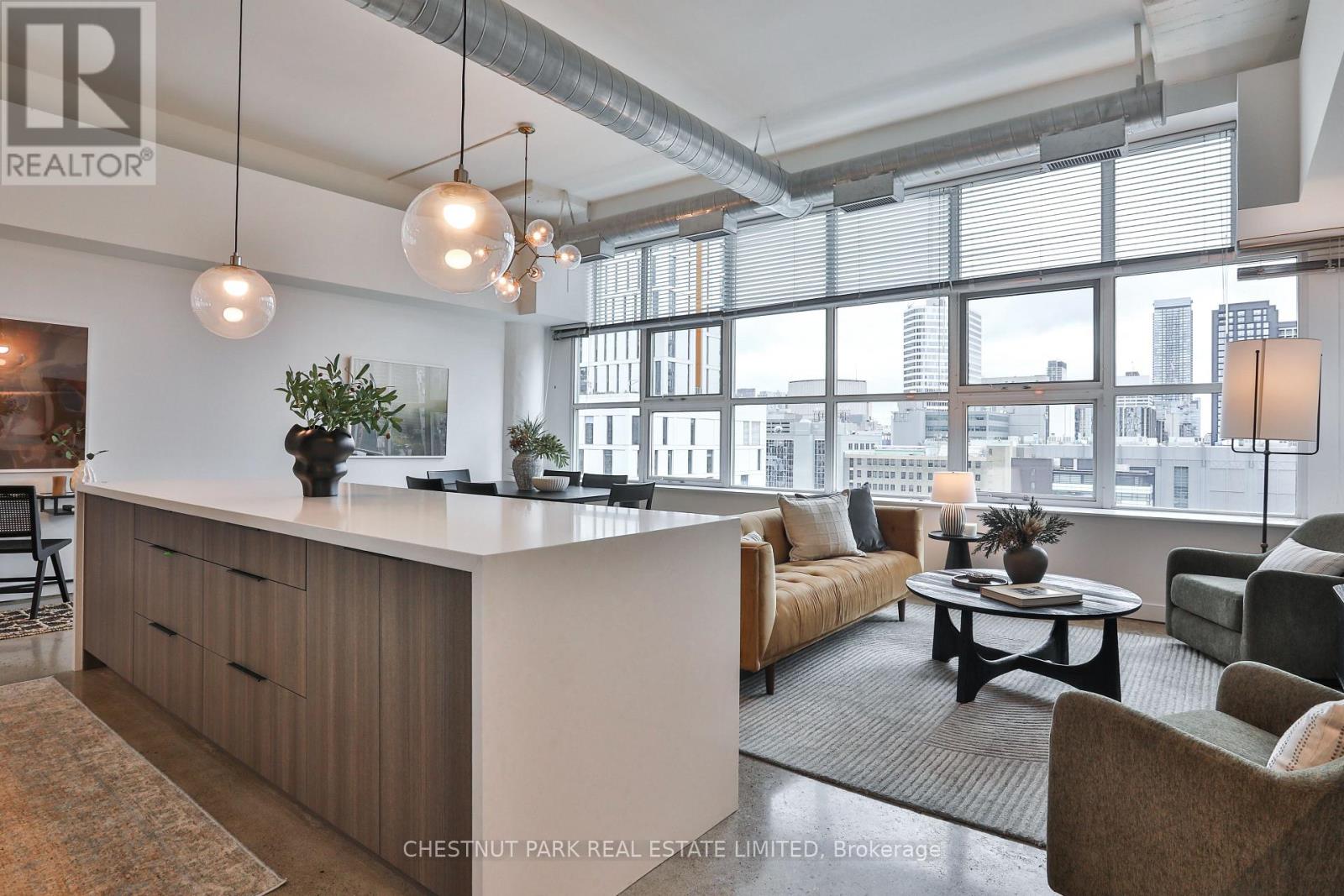 1013 - 155 Dalhousie Street, Toronto, Ontario  M5B 2P7 - Photo 5 - C12487440