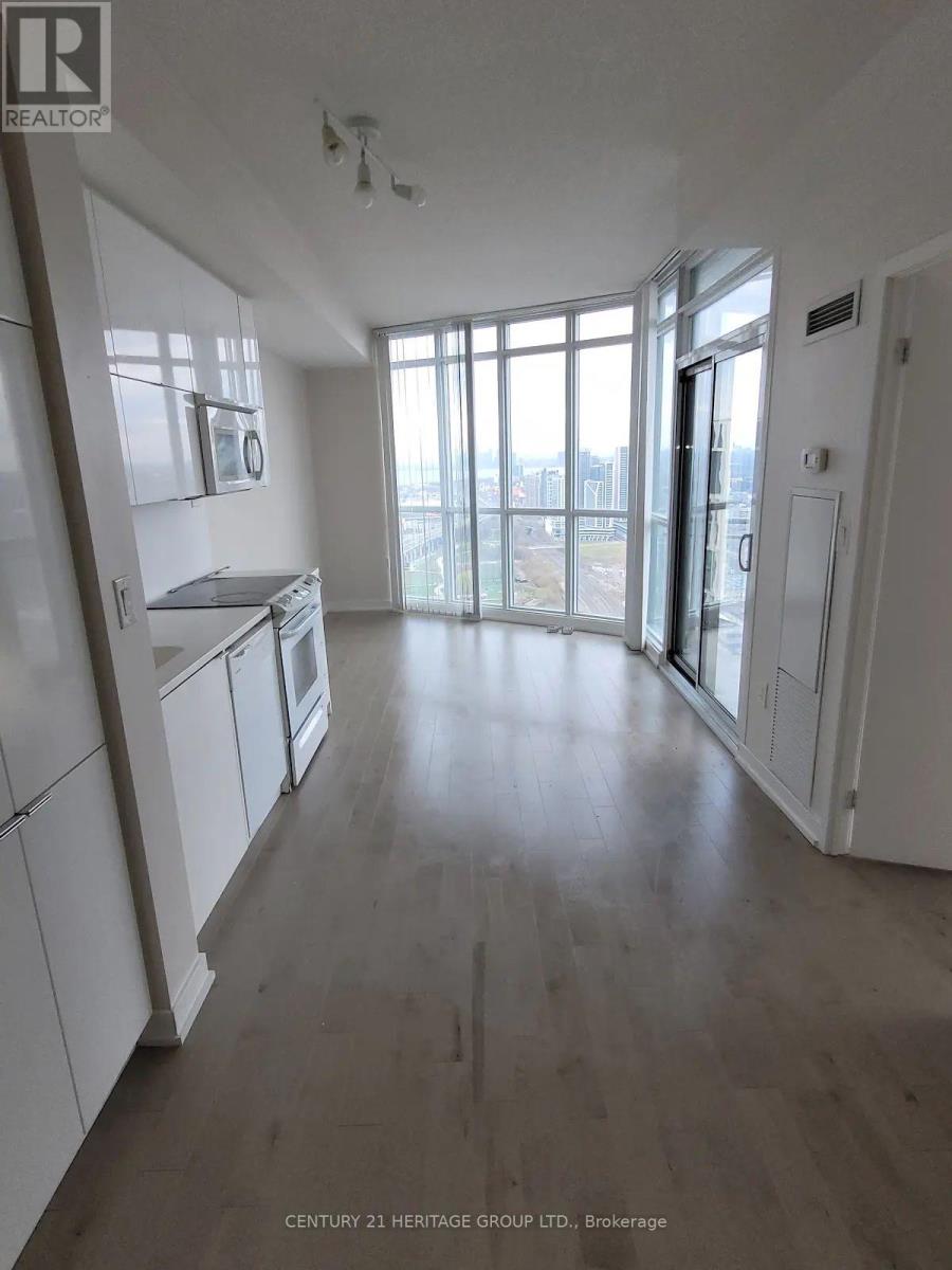 4612 - 21 Iceboat Terrace, Toronto, Ontario  M5V 4A9 - Photo 2 - C12487457