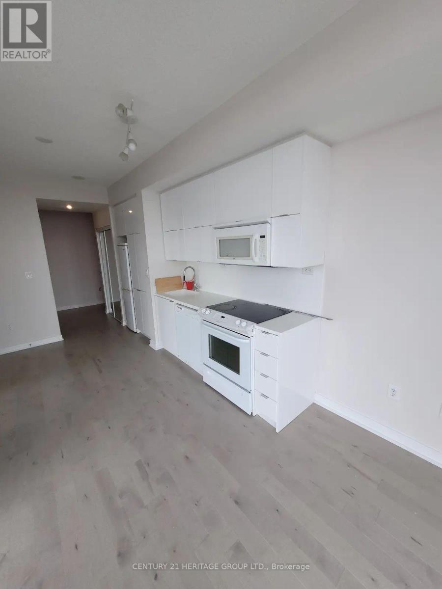 4612 - 21 Iceboat Terrace, Toronto, Ontario  M5V 4A9 - Photo 8 - C12487457