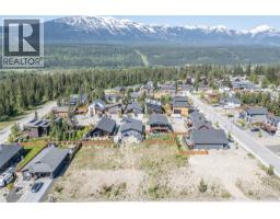 1608 CEDAR Street, golden, British Columbia
