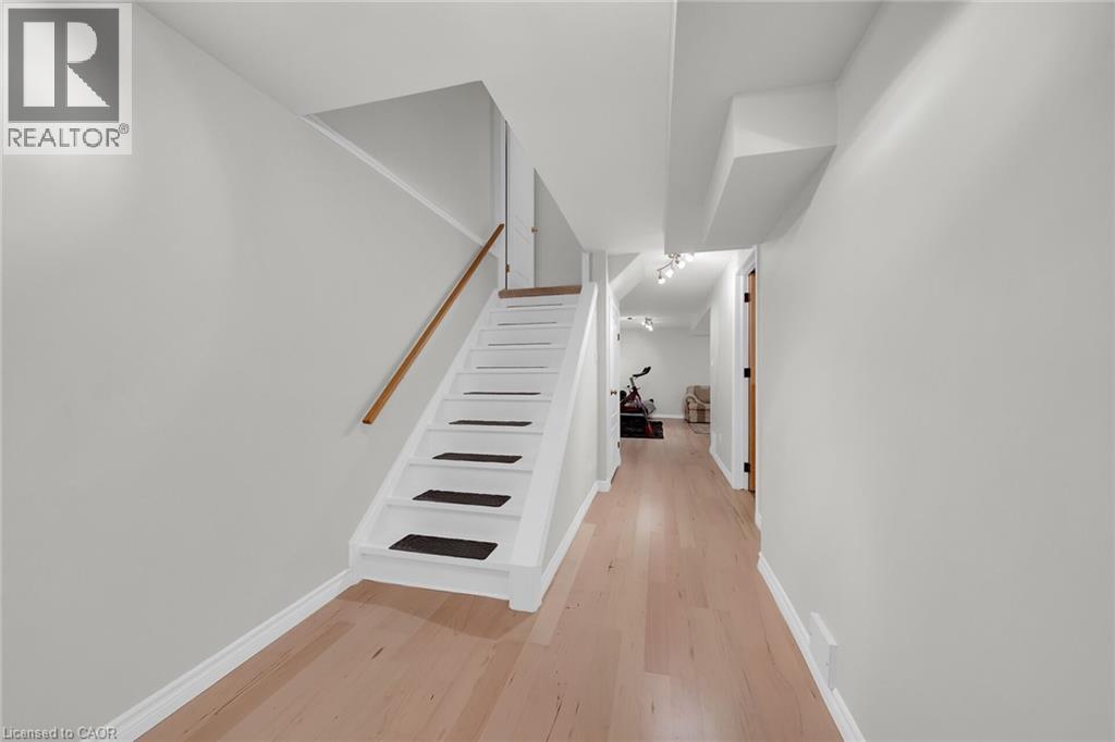 81 Valridge Drive Unit# 36, Ancaster, Ontario  L9G 5B6 - Photo 33 - 40784003