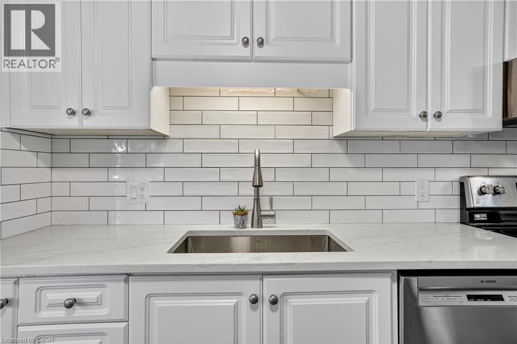 22 Caprice Court, Kitchener, Ontario  N2M 5M2 - Photo 18 - 40783927