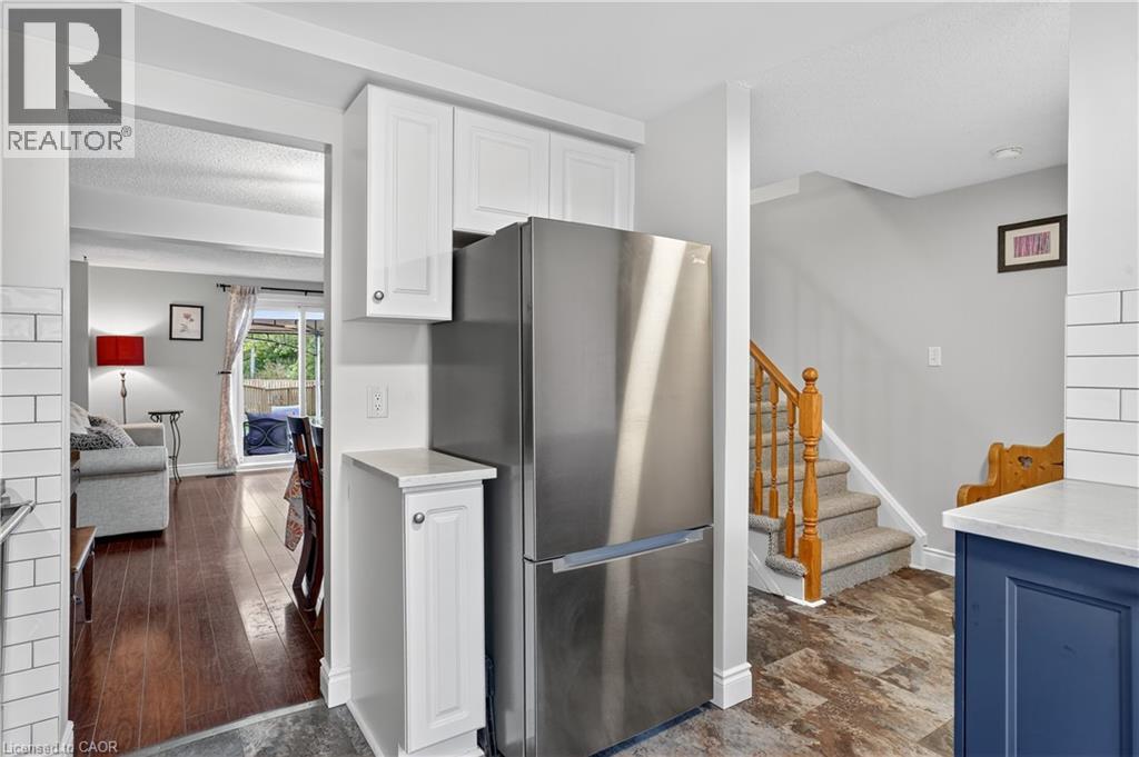 22 Caprice Court, Kitchener, Ontario  N2M 5M2 - Photo 19 - 40783927