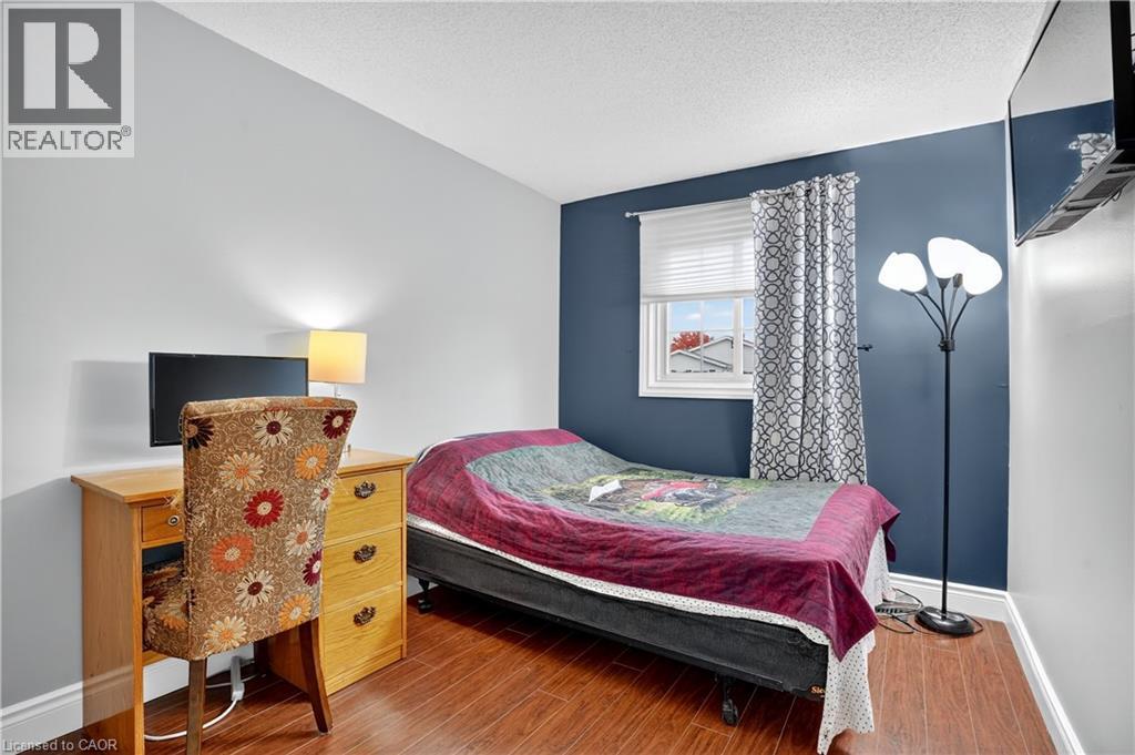 22 Caprice Court, Kitchener, Ontario  N2M 5M2 - Photo 33 - 40783927