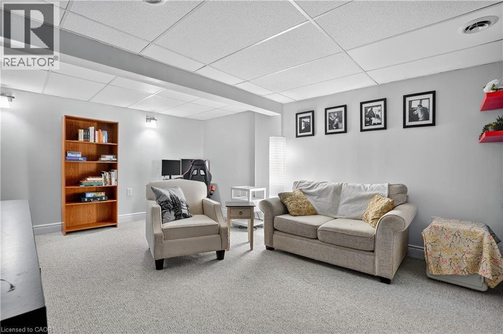 22 Caprice Court, Kitchener, Ontario  N2M 5M2 - Photo 41 - 40783927