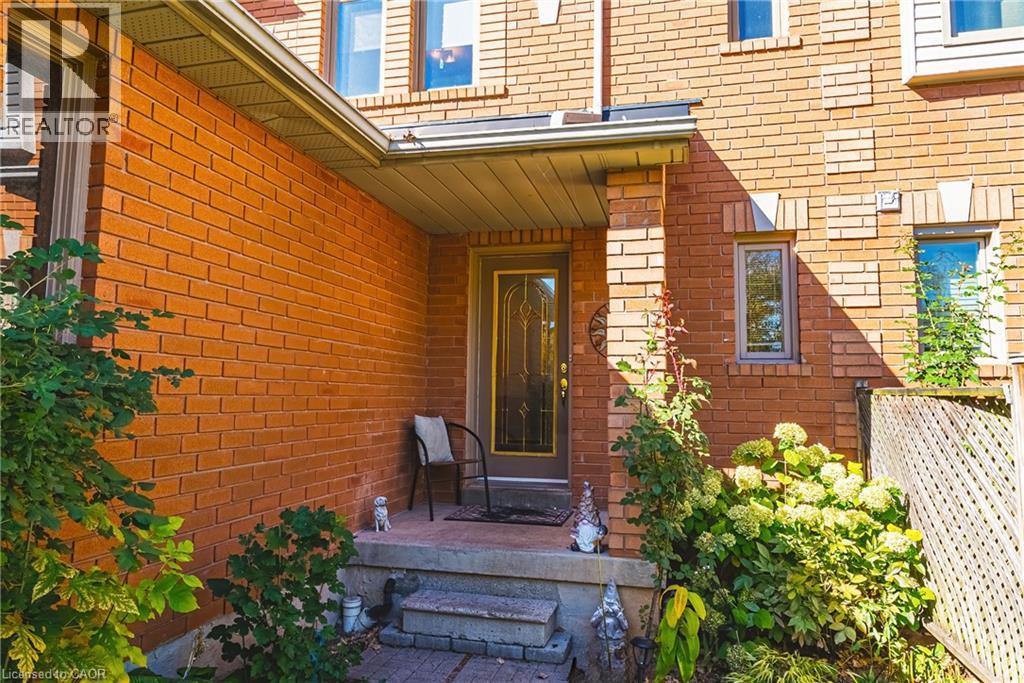 487 Taylor Crescent, Burlington, Ontario  L7L 6G2 - Photo 3 - 40783921