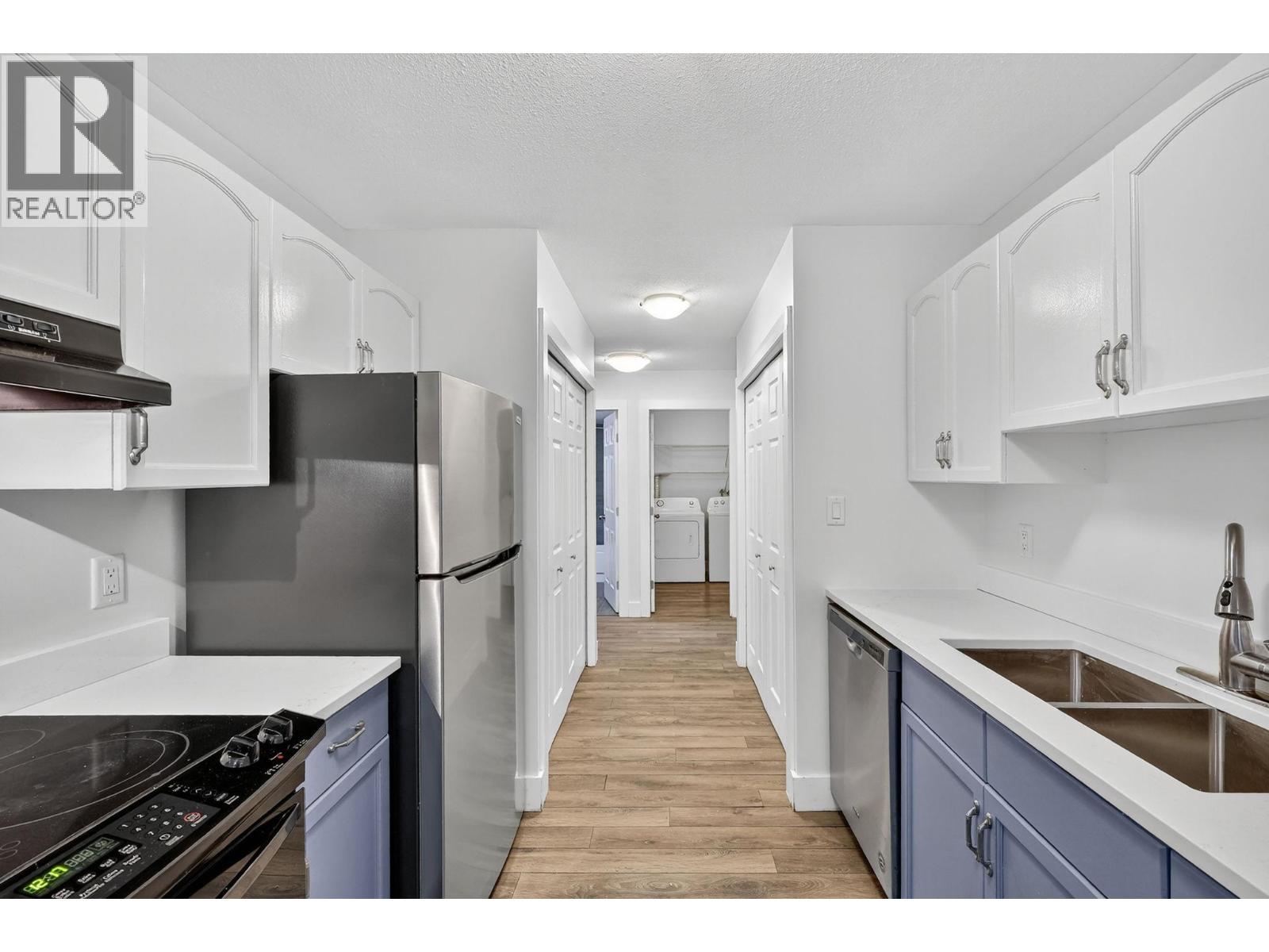 3854 Gordon Drive Unit# 174, Kelowna, British Columbia  V1W 5A3 - Photo 9 - 10366275