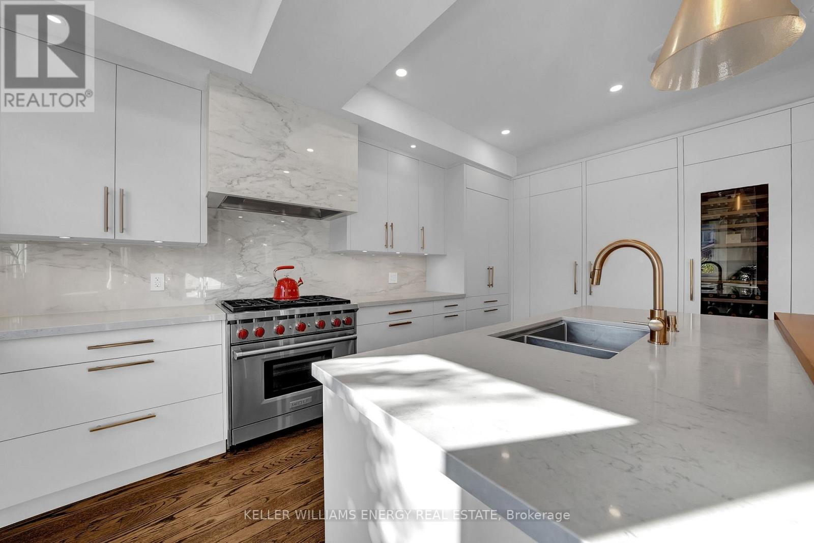 402 Bovin Avenue, Oshawa (Kedron), Ontario  L1L 0C6 - Photo 1 - E12487550