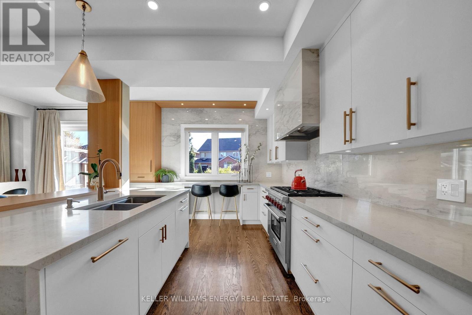 402 Bovin Avenue, Oshawa (Kedron), Ontario  L1L 0C6 - Photo 5 - E12487550