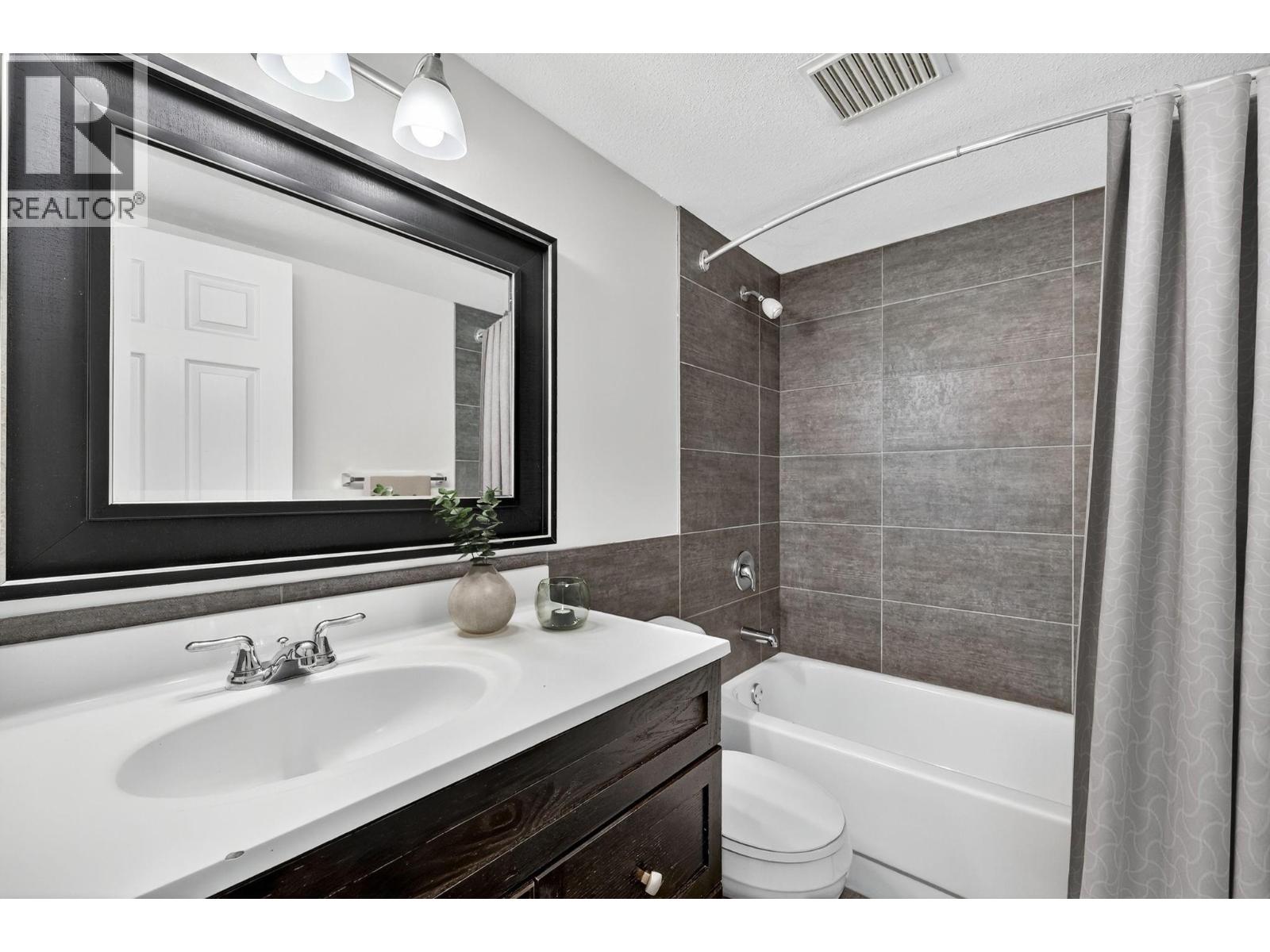 3854 Gordon Drive Unit# 174, Kelowna, British Columbia  V1W 5A3 - Photo 27 - 10366275