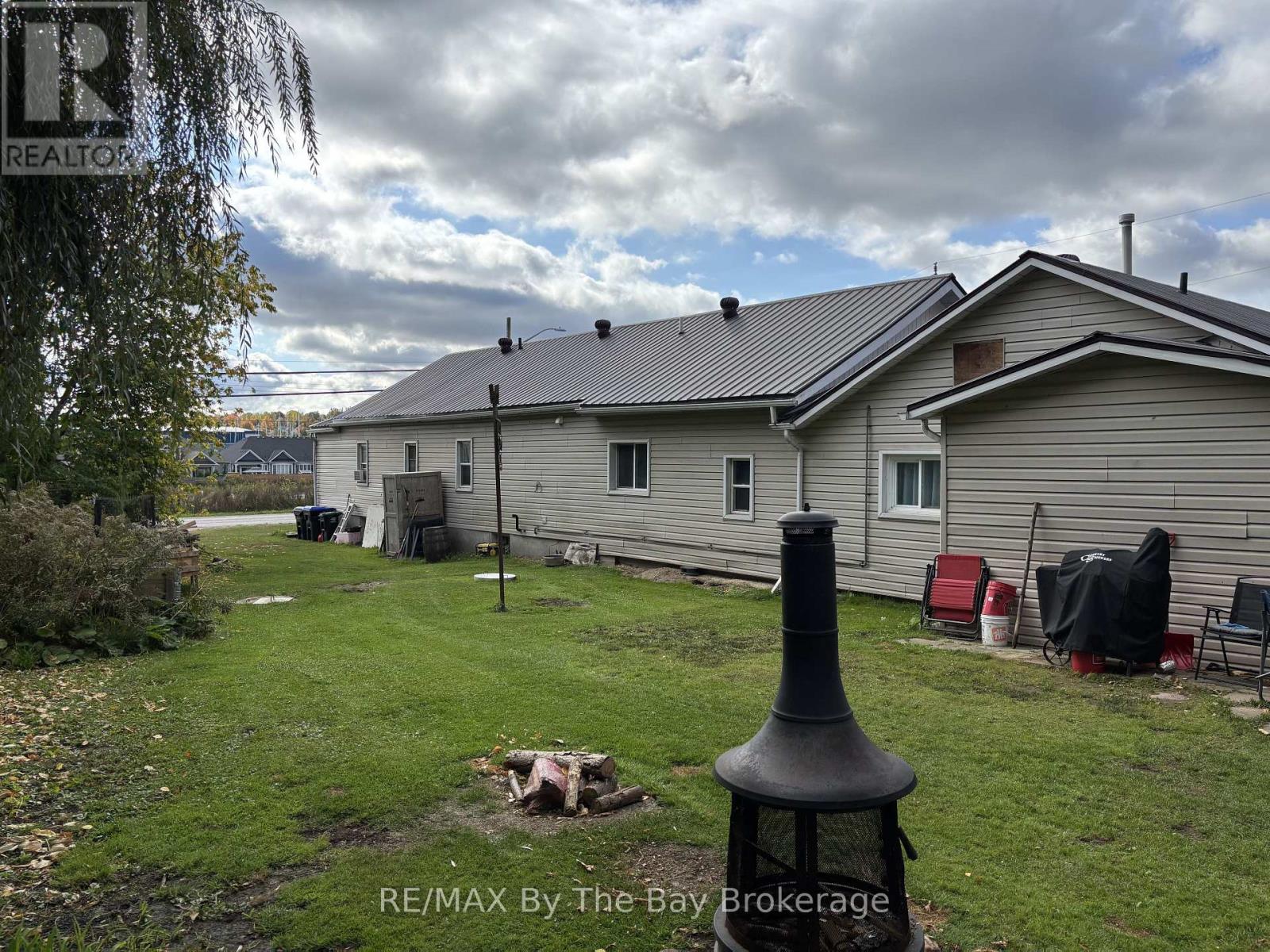 203 Gianetto Drive, Midland, Ontario  L4R 5J4 - Photo 10 - S12487469