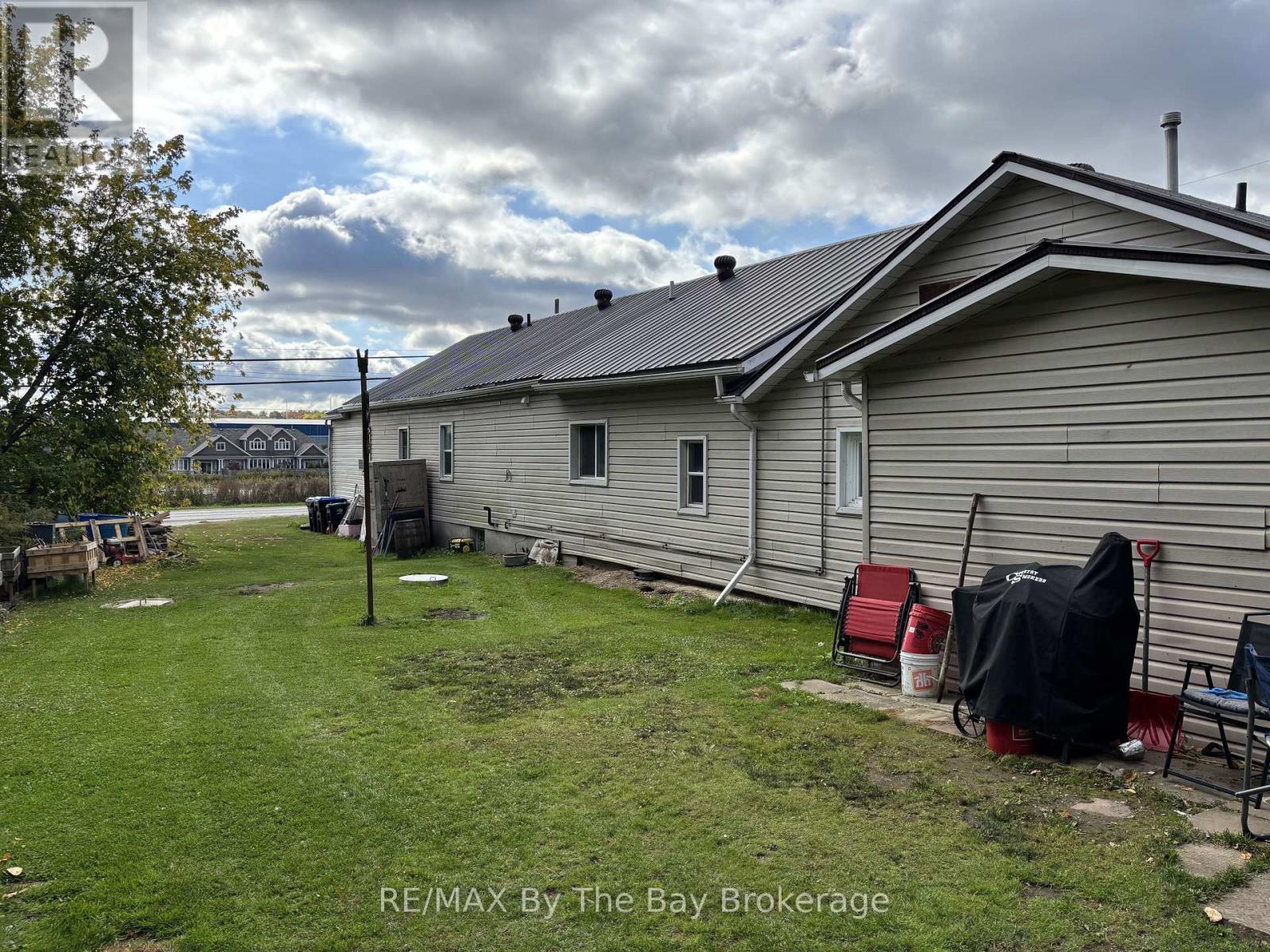 203 Gianetto Drive, Midland, Ontario  L4R 5J4 - Photo 11 - S12487469