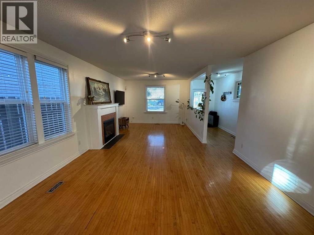 721 6 Street S, Lethbridge, Alberta  T1J 2E5 - Photo 4 - A2257882