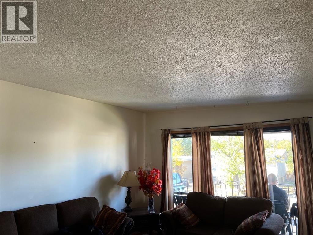 5930&5932 Trollinger Street Ne, Calgary, Alberta  T2K 3W6 - Photo 12 - A2263828