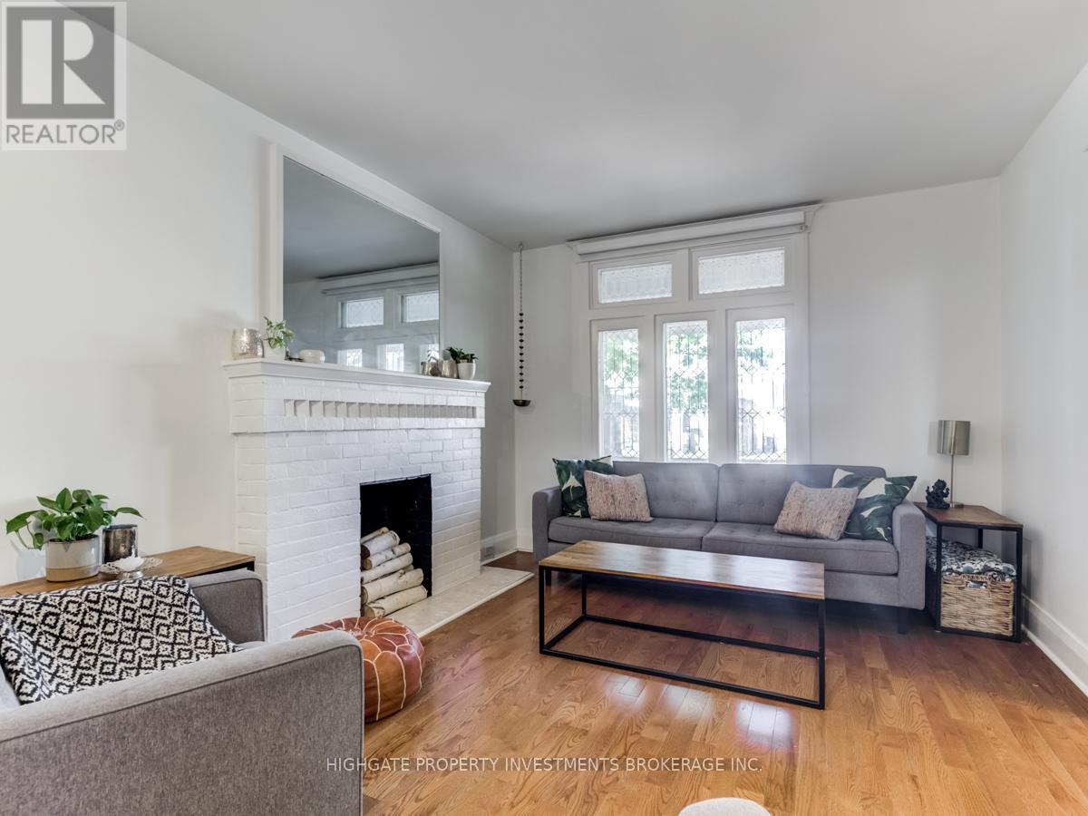 98 Westlake Avenue, Toronto, Ontario  M4C 4R2 - Photo 4 - E12487407