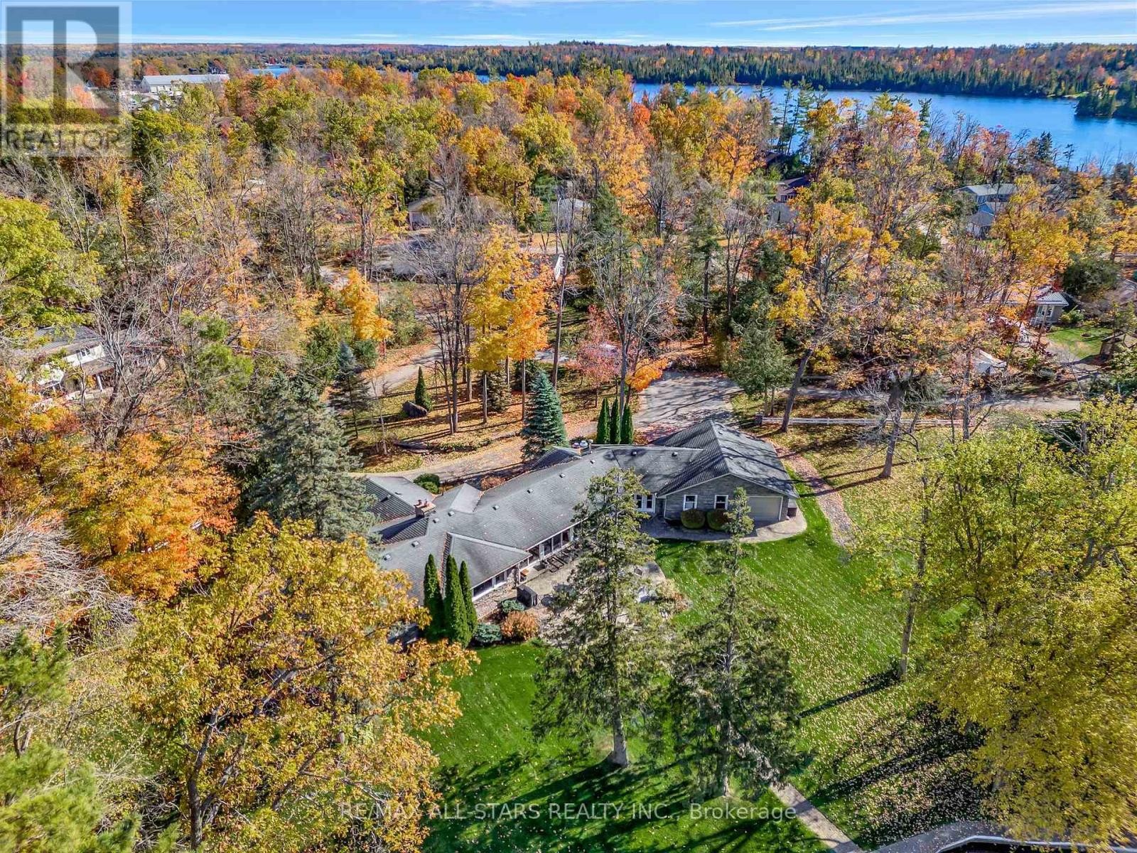 8 Manor Road, Kawartha Lakes (Bobcaygeon), Ontario  K0M 1A0 - Photo 43 - X12487496