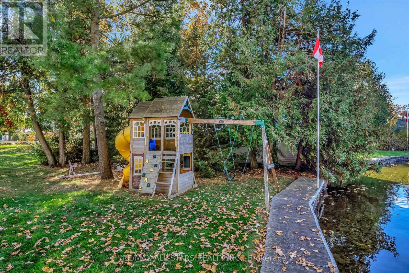 8 Manor Road, Kawartha Lakes (Bobcaygeon), Ontario  K0M 1A0 - Photo 45 - X12487496