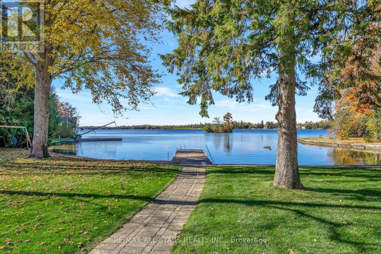 8 Manor Road, Kawartha Lakes (Bobcaygeon), Ontario  K0M 1A0 - Photo 48 - X12487496