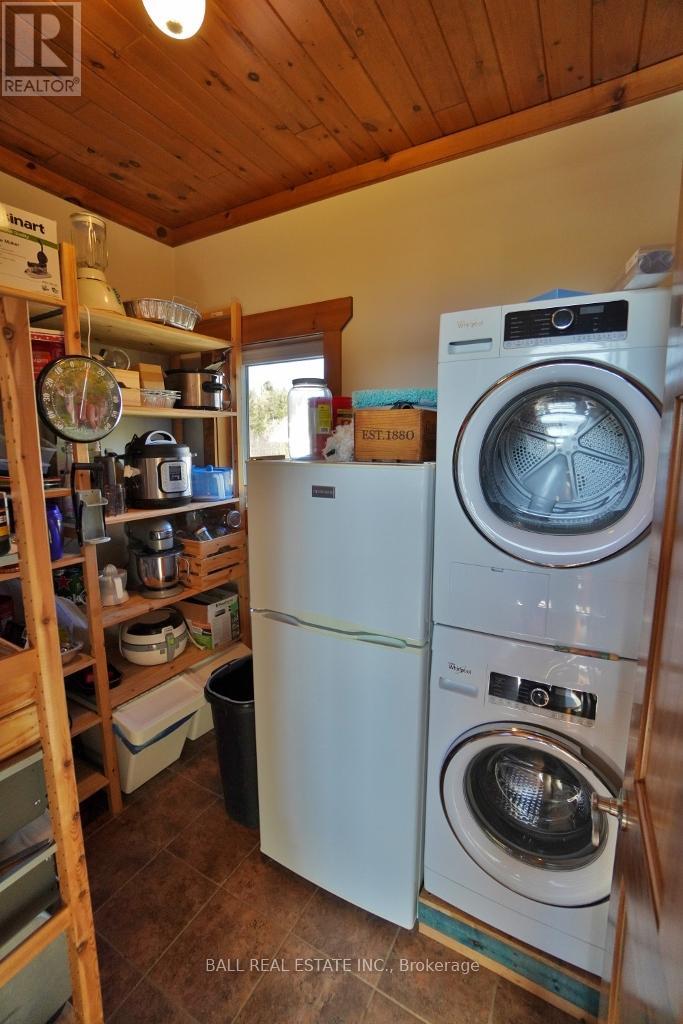 1030 Wapiti Cl Close, Highlands East (Cardiff Ward), Ontario  K0L 2A0 - Photo 38 - X12487605