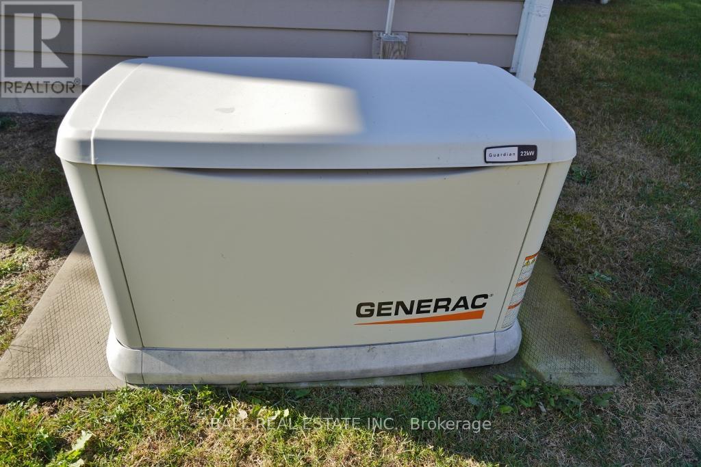 1030 Wapiti Cl Close, Highlands East (Cardiff Ward), Ontario  K0L 2A0 - Photo 47 - X12487605