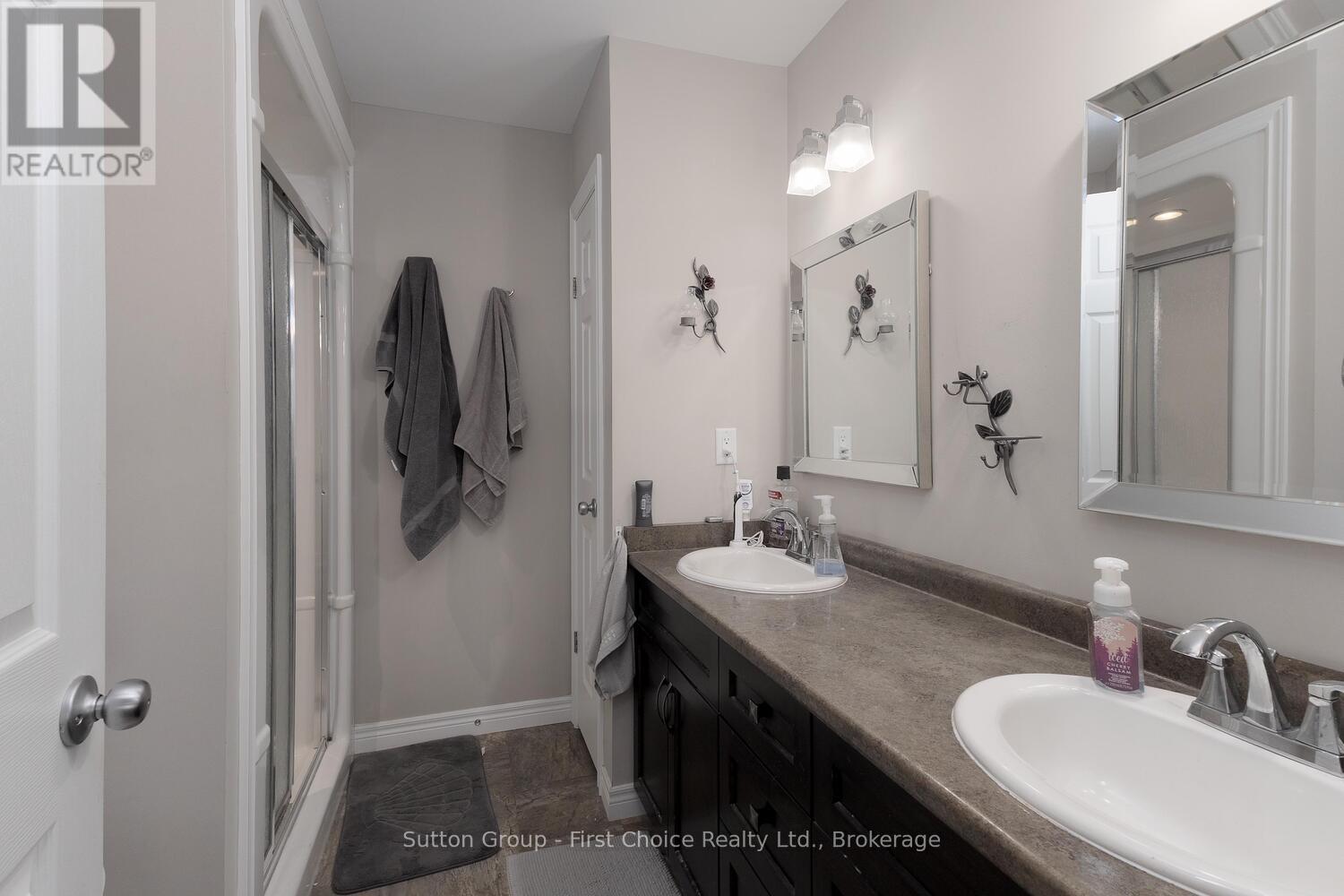 60 Brown Street, Stratford, Ontario  N5A 0B8 - Photo 23 - X12487505