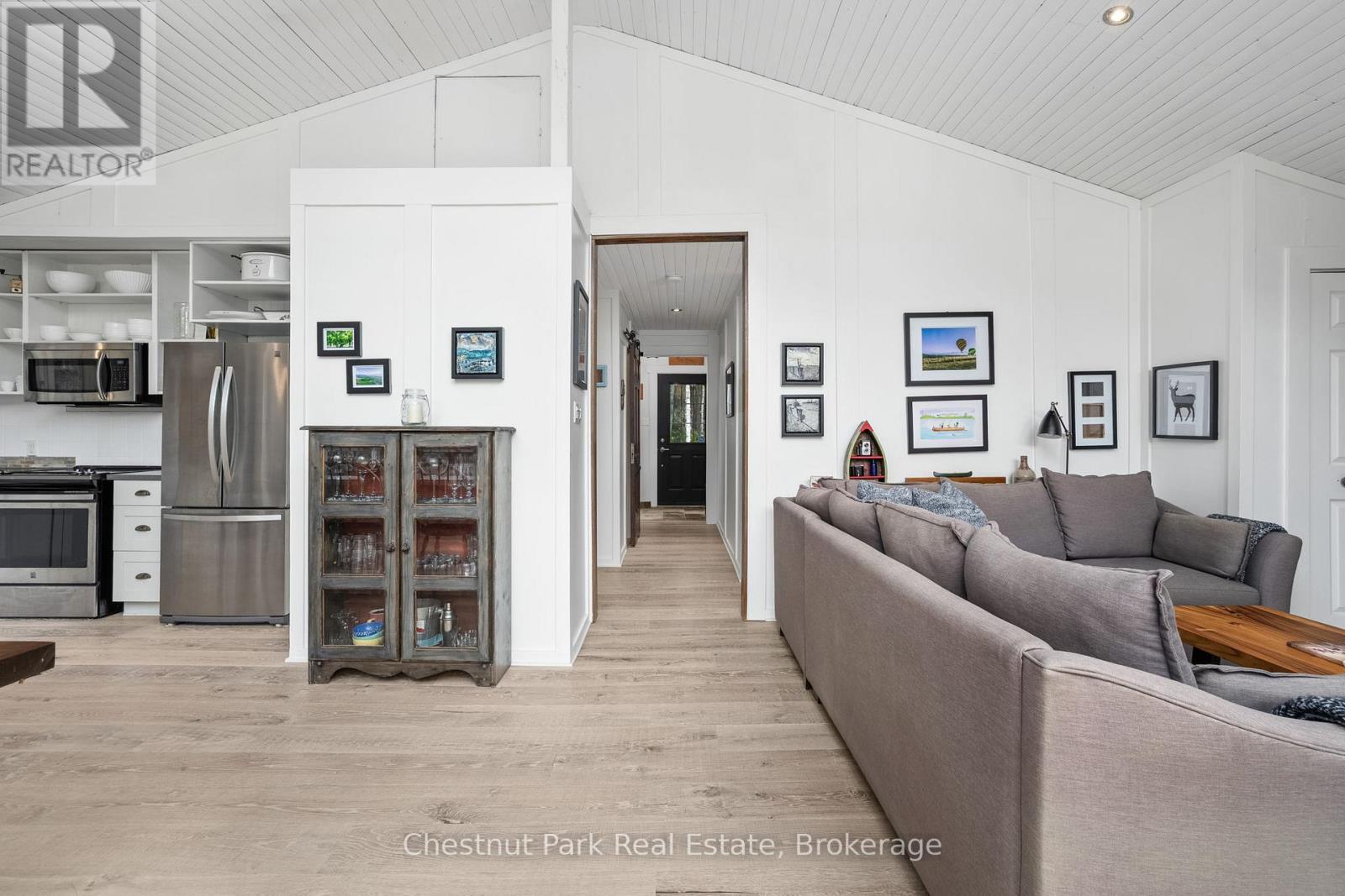 529 Balsam Chutes Road, Huntsville, Ontario  P0B 1L0 - Photo 11 - X12487529