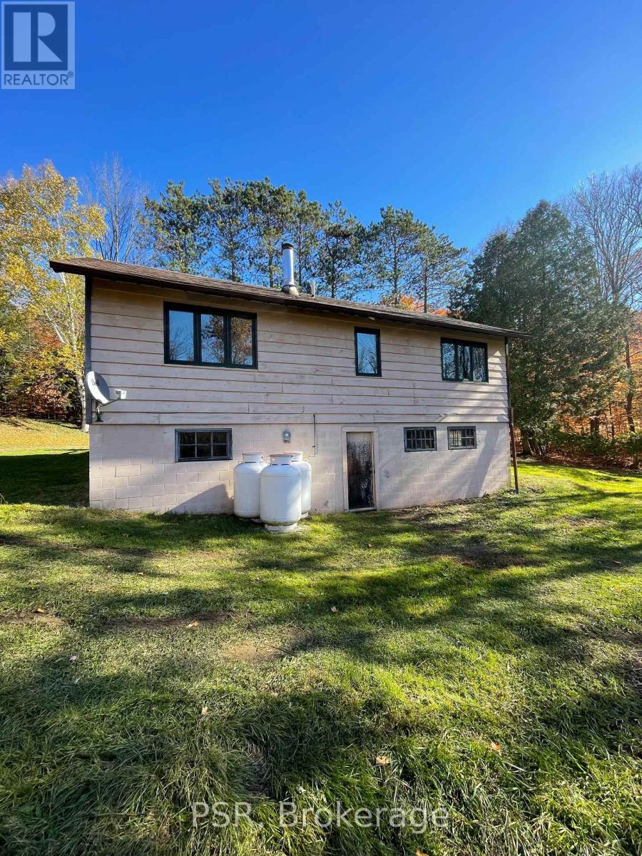 1094 Morinus Road, Muskoka Lakes, Ontario  P0B 1J0 - Photo 14 - X12487566