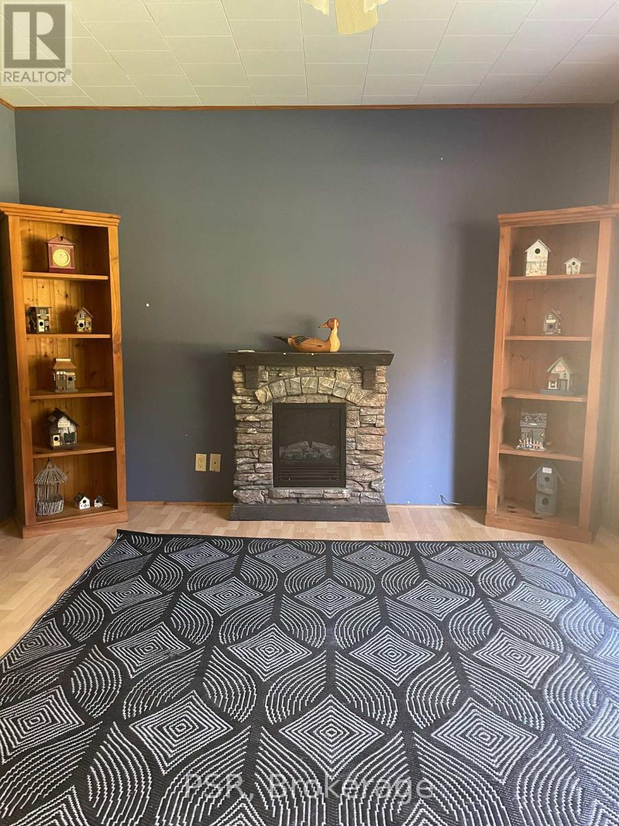 1094 Morinus Road, Muskoka Lakes, Ontario  P0B 1J0 - Photo 17 - X12487566