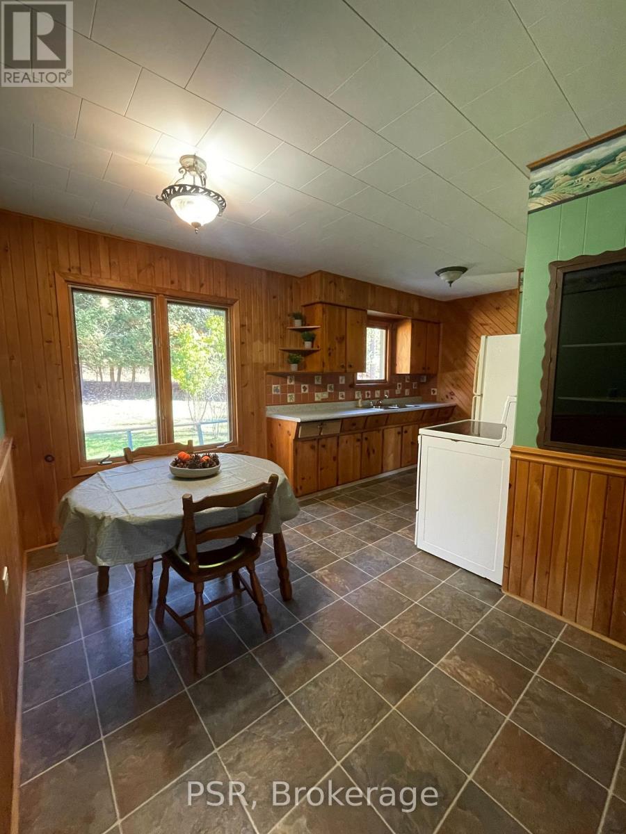 1094 Morinus Road, Muskoka Lakes, Ontario  P0B 1J0 - Photo 30 - X12487566