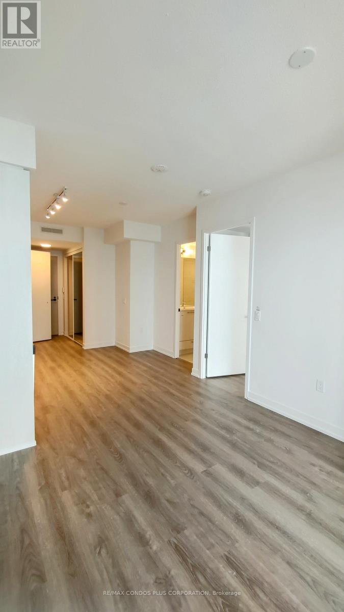 2316 - 195 Commerce Street, Vaughan, Ontario  L4K 0P9 - Photo 6 - N12487390