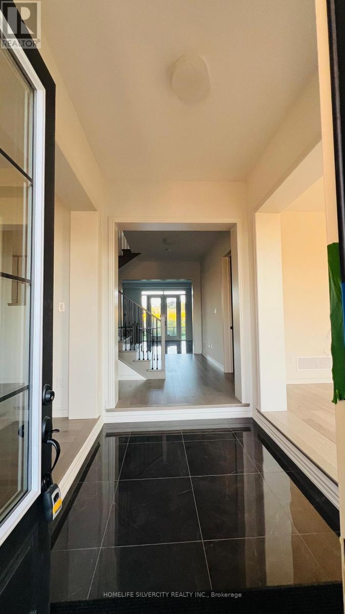 23 Marigold Boulevard E, Adjala-Tosorontio, Ontario  L0G 1W0 - Photo 3 - N12487397