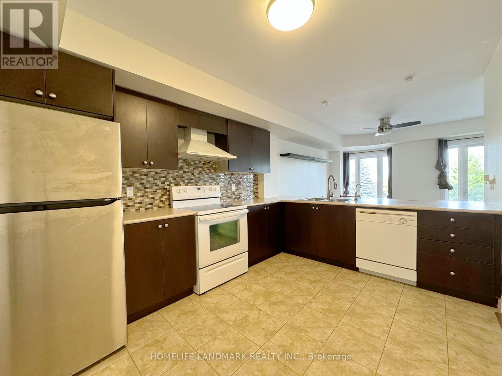 215 - 320 John Street, Markham, Ontario  L3T 0B1 - Photo 8 - N12487434