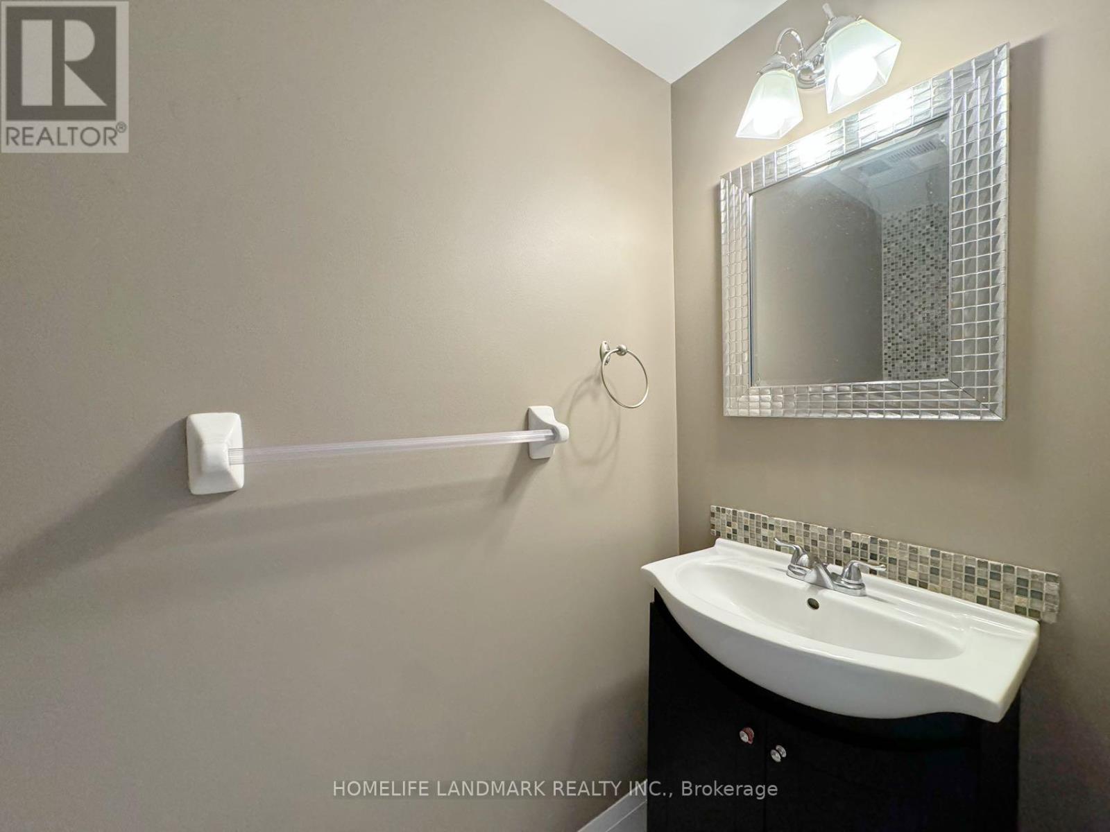 215 - 320 John Street, Markham, Ontario  L3T 0B1 - Photo 9 - N12487434