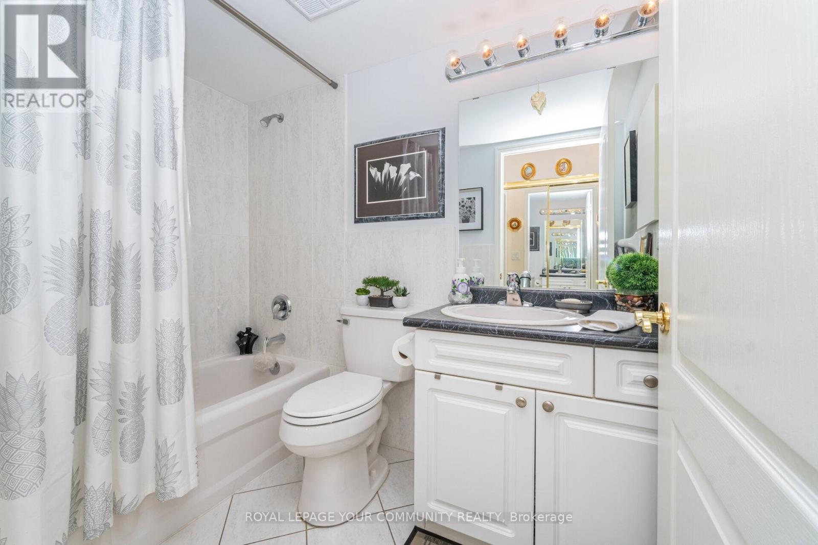 218 - 2500 Rutherford Road, Vaughan, Ontario  L4K 5N7 - Photo 29 - N12487454