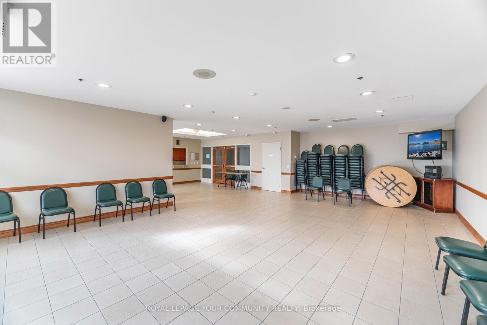 218 - 2500 Rutherford Road, Vaughan, Ontario  L4K 5N7 - Photo 43 - N12487454