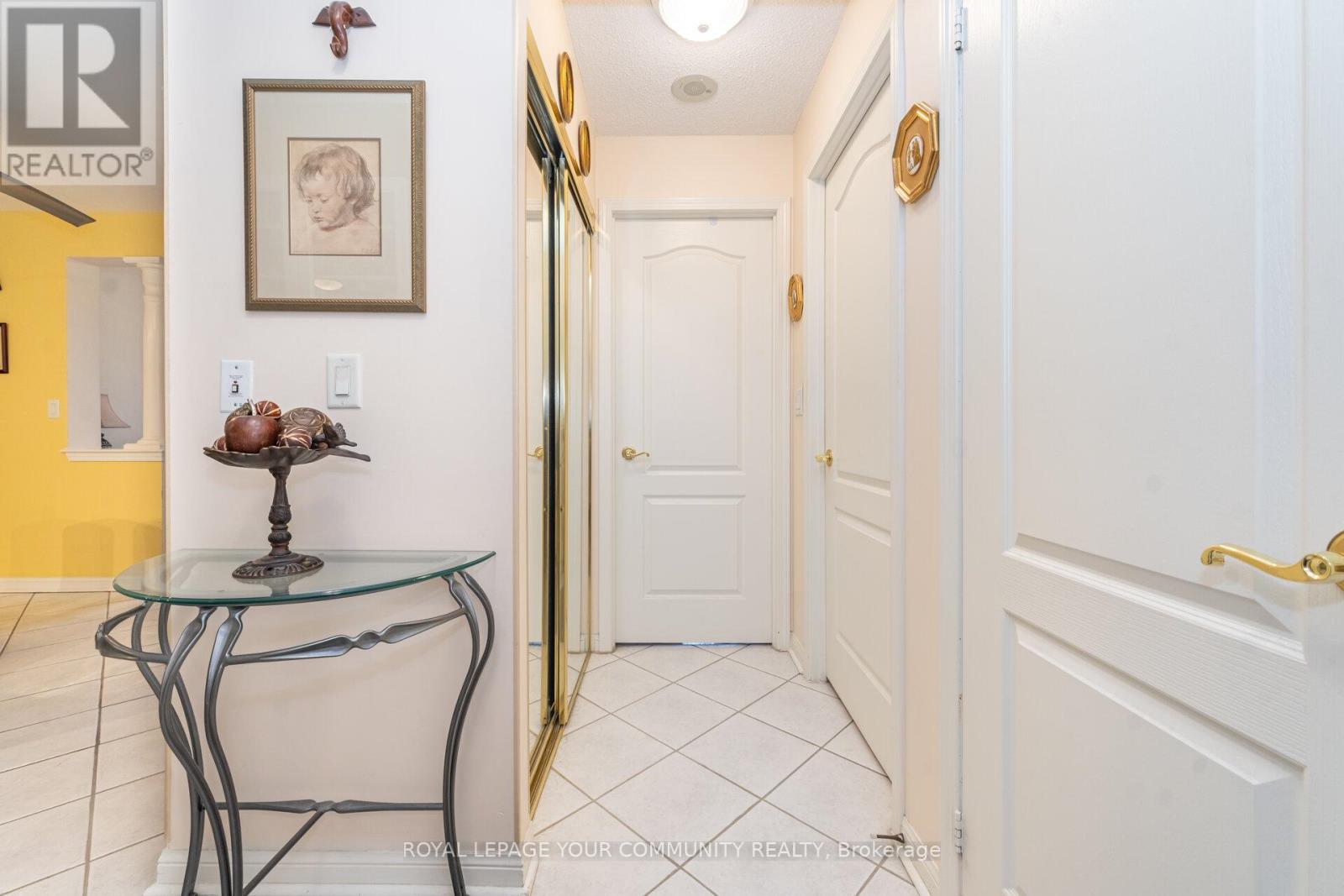 218 - 2500 Rutherford Road, Vaughan, Ontario  L4K 5N7 - Photo 9 - N12487454